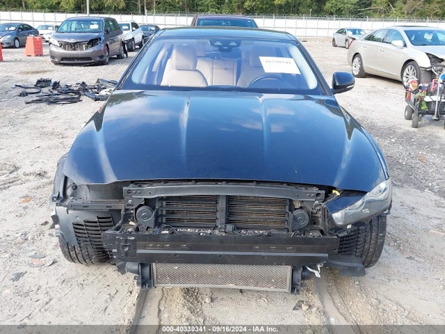 Jaguar Xe 25t Premium 2017 SAJAD4BG9HA963030 Image 13
