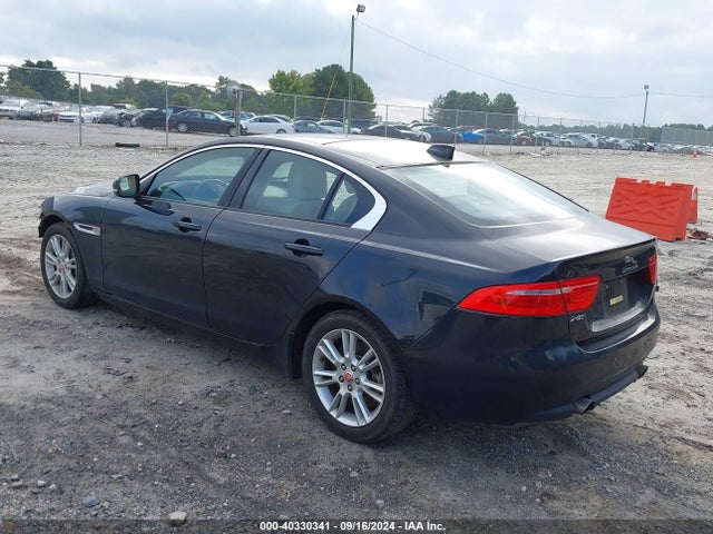 2017 JAGUAR XE SAJAD4BG9HA963030 Photo 2