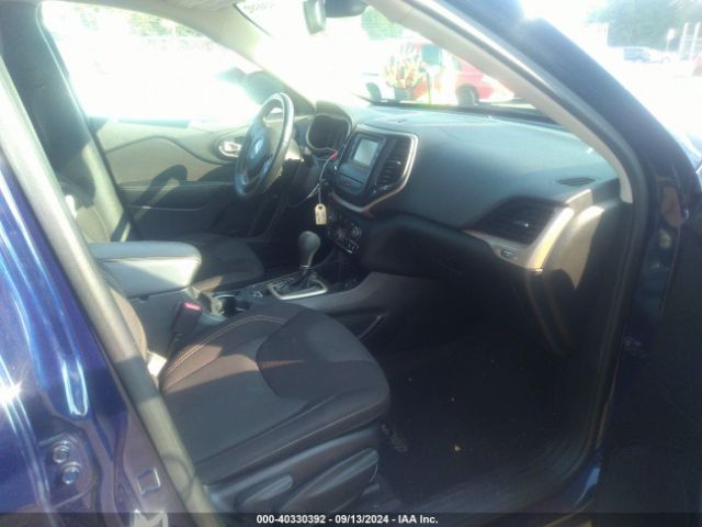 1C4PJLCB4GW216371 Jeep Cherokee Latitude