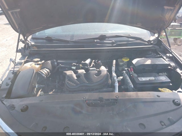Chrysler 200 C 2015 1C3CCCCG2FN582178 Image 10
