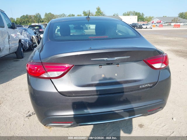 1C3CCCCG2FN582178 Chrysler 200 C