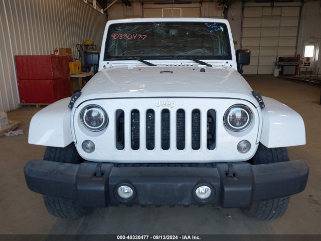 1C4BJWEG4FL736624 Jeep Wrangler Unlimited Sahara