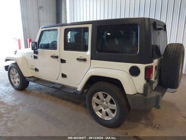1C4BJWEG4FL736624 Jeep Wrangler Unlimited Sahara