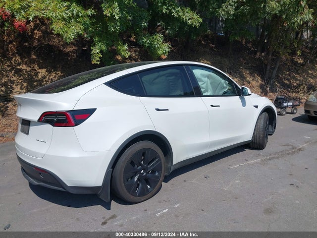 2023 TESLA MODEL Y 7SAYGDEE3PF686124 Photo 3