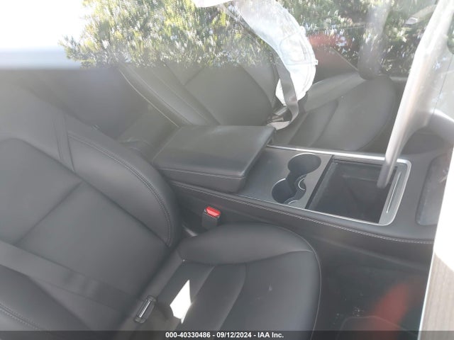 2023 TESLA MODEL Y 7SAYGDEE3PF686124 Photo 4