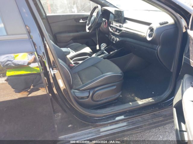 3KPF34AD8ME330878 KIA Forte Gt-line