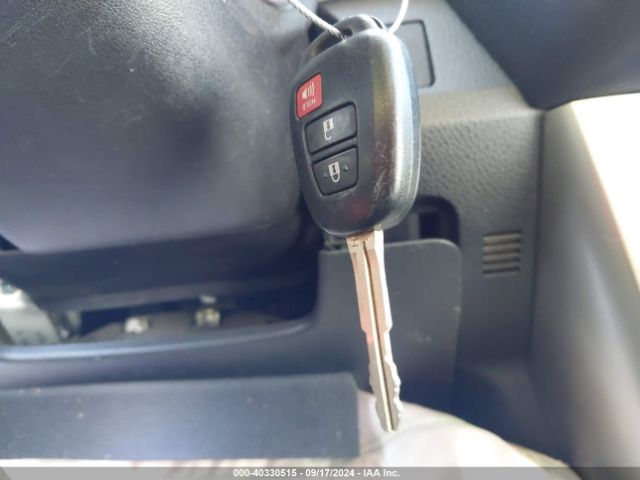 2T3RFREV4FW400646 Toyota Rav4 Xle