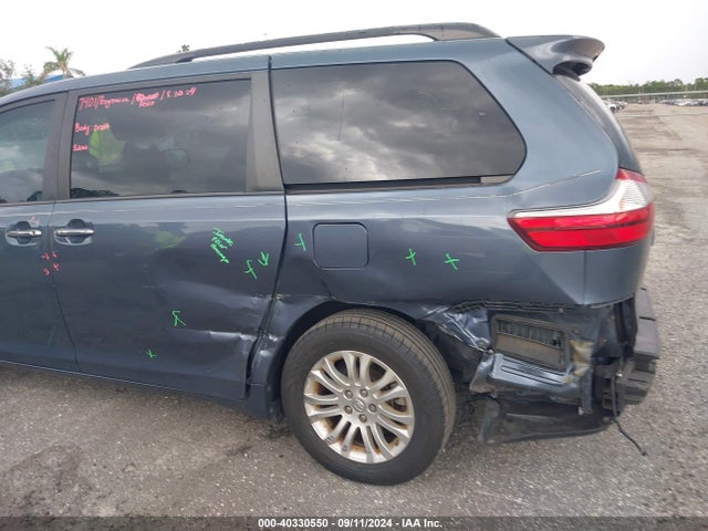 Toyota Sienna Xle 8 Passenger 2017 5TDYZ3DC6HS800230 Image 6