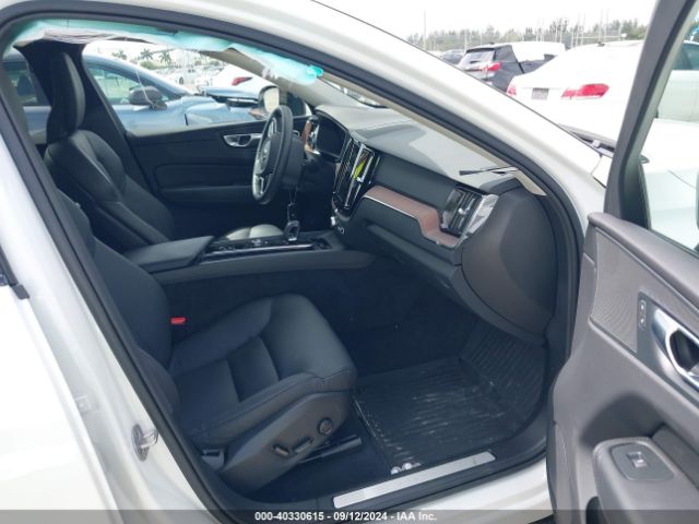 YV4L12RL9R1792561 Volvo Xc60 B5 Plus Dark Theme