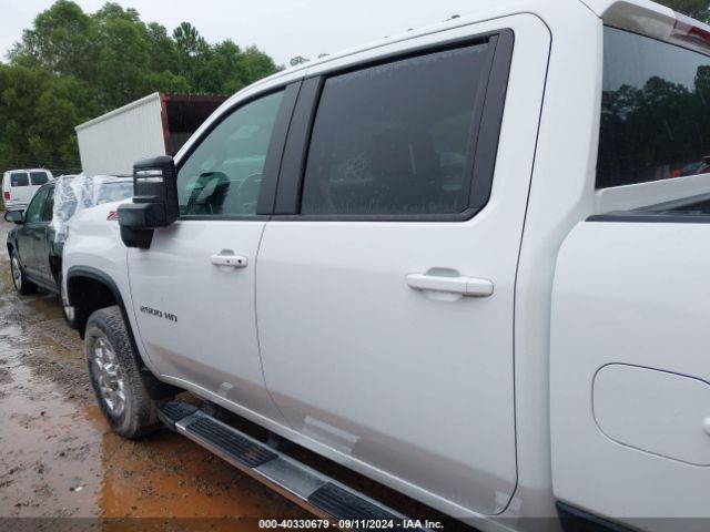 1GC1YNEY7NF268850 Chevrolet Silverado 2500hd 4wd  Standard Bed Lt