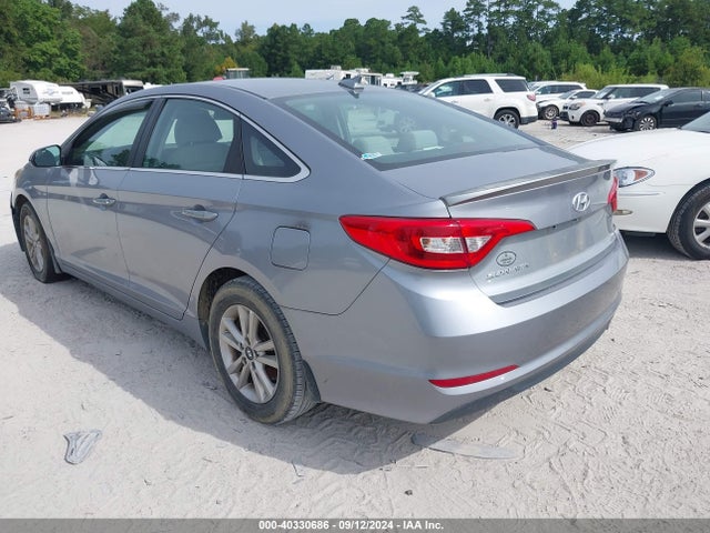 Hyundai SONATA SE 2016 5NPE24AFXGH310857 Image 3