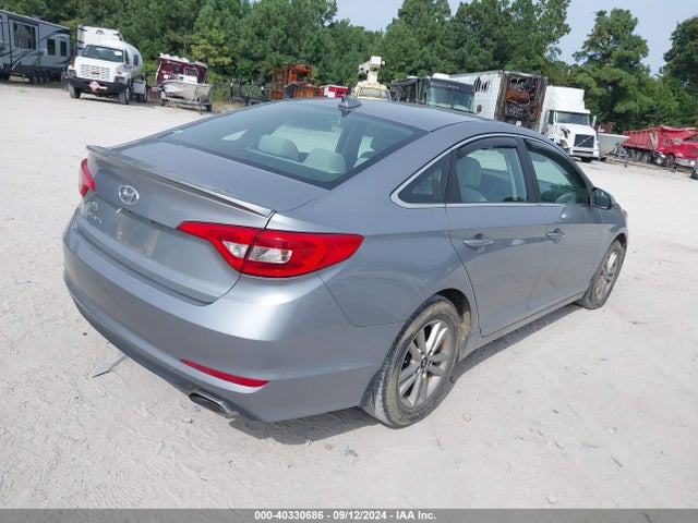 Hyundai SONATA SE 2016 5NPE24AFXGH310857 Image 4