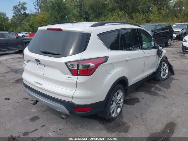 Ford ESCAPE SE 2017 1FMCU0GD2HUA61263 Image 4