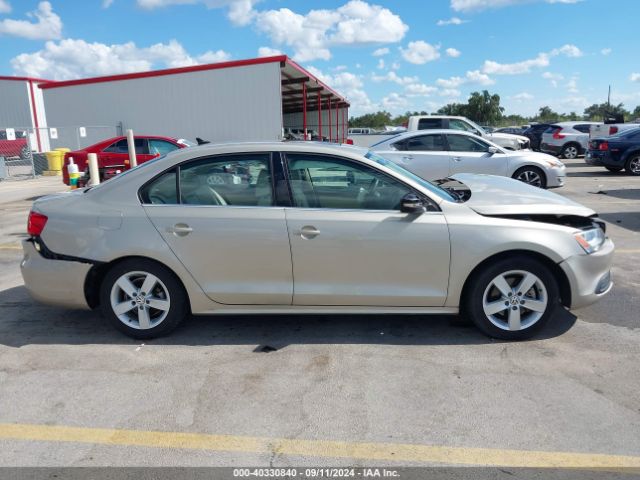 3VW3L7AJ8EM217849 Volkswagen Jetta 2.0l Tdi