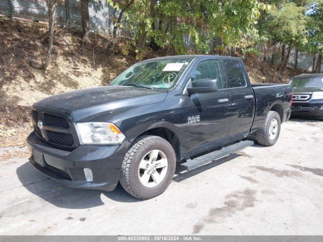 1C6RR6FG3HS860566 RAM 1500 Express Quad Cab 4x2 6'4 Box