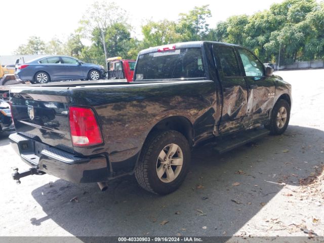 1C6RR6FG3HS860566 RAM 1500 Express Quad Cab 4x2 6'4 Box