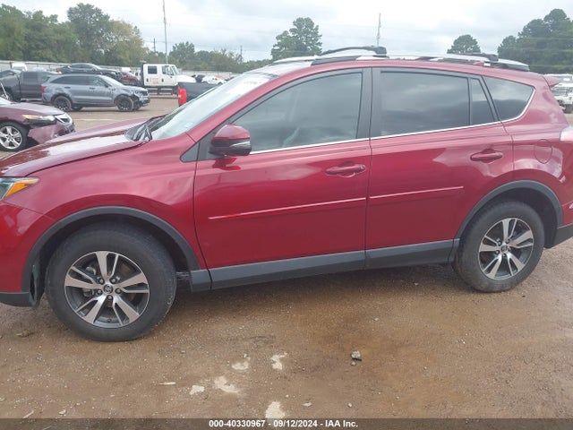 Toyota Rav4 Xle 2018 2T3WFREV2JW415450 Image 13