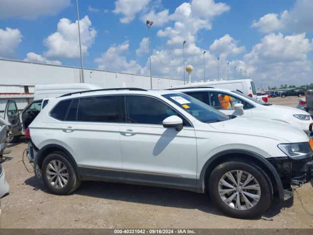 3VV3B7AX4JM142136 Volkswagen Tiguan 2.0t Se/2.0t Sel