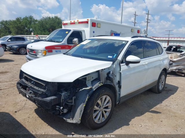 3VV3B7AX4JM142136 Volkswagen Tiguan 2.0t Se/2.0t Sel