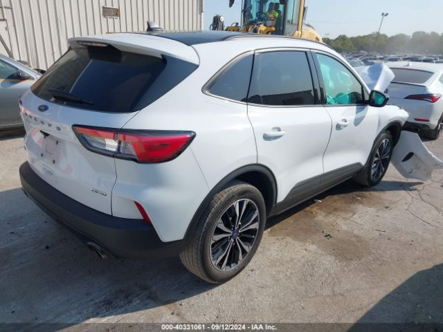 2022 FORD ESCAPE 1FMCU9G66NUB16749 Photo 3