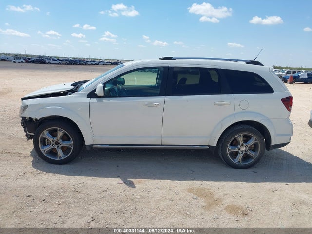 3C4PDCGBXGT162694 Dodge Journey Crossroad