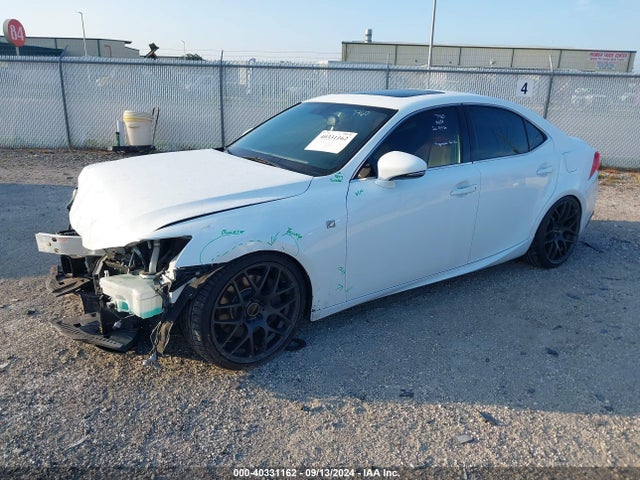 Lexus IS 350 2014 JTHBE1D21E5012162 Image 2
