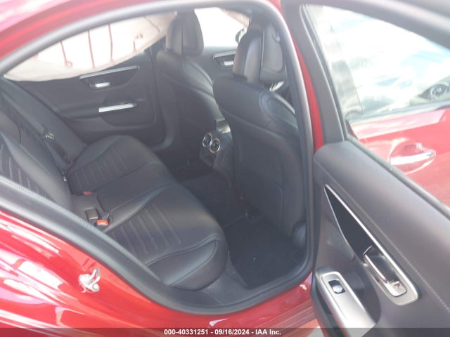 W1KAF4GB4NR048370 Mercedes-Benz C 300 Sedan