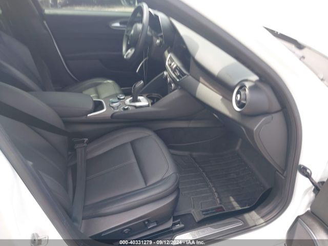 ZARFAMBN5N7659624 Alfa Romeo Giulia Ti Rwd