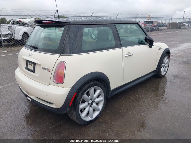 2004 MINI COOPER S WMWRE33434TD75314 Photo 3