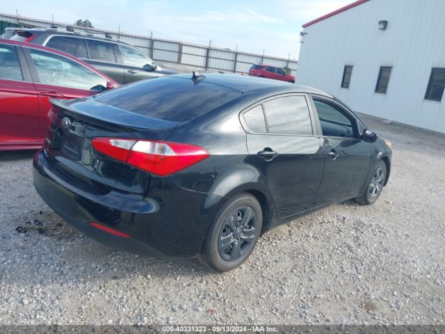 KNAFK4A69G5607250 KIA FORTE LX