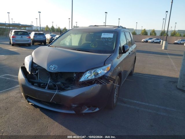 5TDYZ3DCXHS794142 Toyota Sienna Xle Premium 8 Passenger