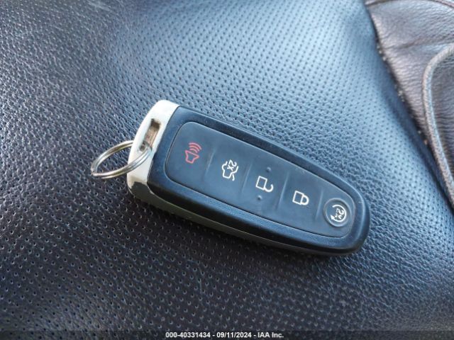 1LNHL9EK8GG600920 Lincoln MKS