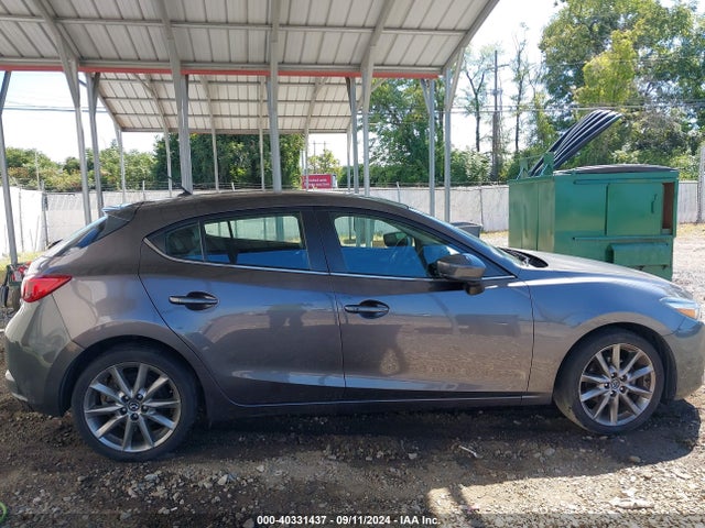 Mazda Mazda3 Touring 2018 3MZBN1L34JM255428 Image 12