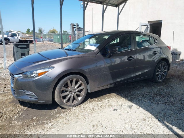 3MZBN1L34JM255428 Mazda Mazda3 Touring