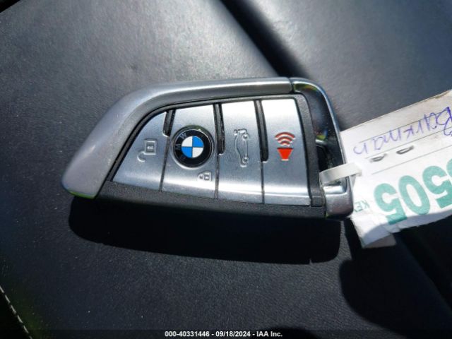 WBA7F0C37HGM21801 BMW 750i