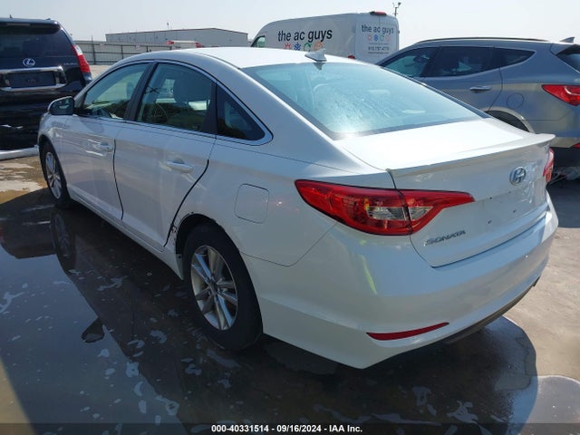 Hyundai SONATA SE 2015 5NPE24AF2FH219192 Image 3
