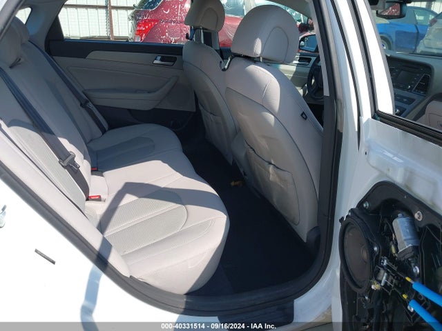 Hyundai SONATA SE 2015 5NPE24AF2FH219192 Image 8