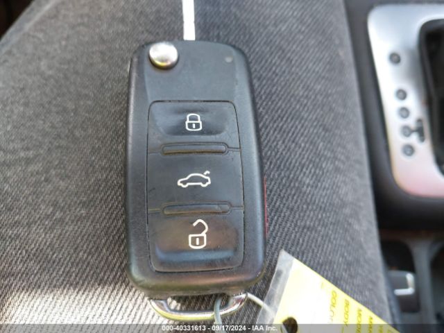 WVGAV3AXXEW118320 Volkswagen TIGUAN SE
