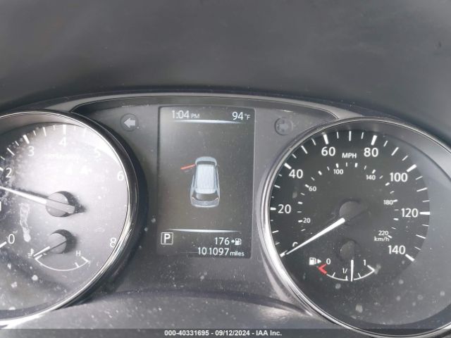 JN8AT2MTXHW131798 Nissan ROGUE SV