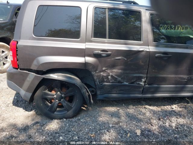1C4NJPBA3FD349186 Jeep Patriot Altitude Edition