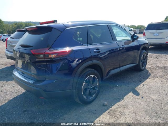 JN8BT3BB2RW172013 Nissan Rogue Sv Intelligent Awd