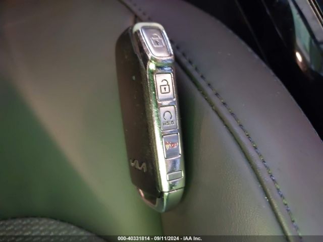 KNDCR3LE8P5043414 KIA NIRO EX