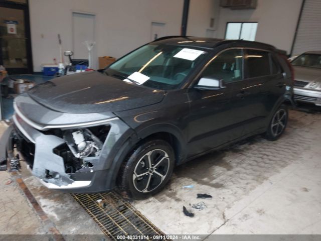 KNDCR3LE8P5043414 KIA NIRO EX