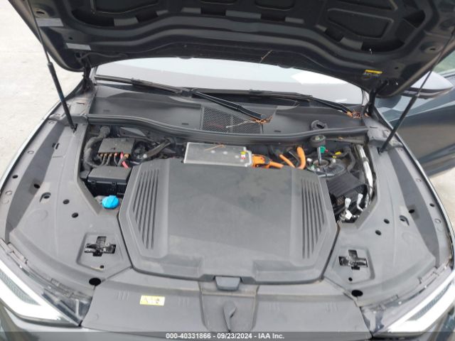 WA1AAAGE5MB013145 Audi E-tron Premium Quattro