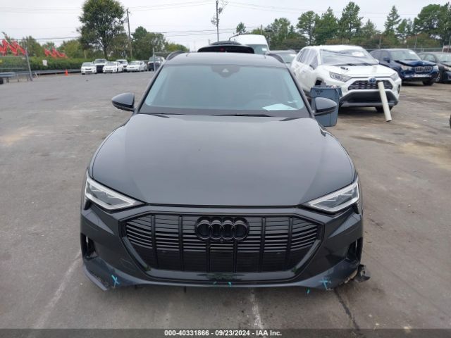 WA1AAAGE5MB013145 Audi E-tron Premium Quattro