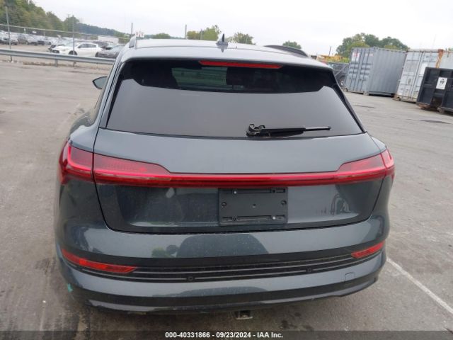 WA1AAAGE5MB013145 Audi E-tron Premium Quattro
