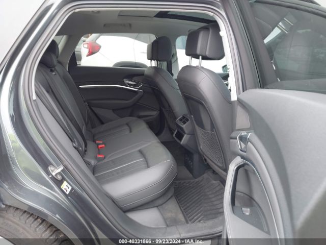 WA1AAAGE5MB013145 Audi E-tron Premium Quattro