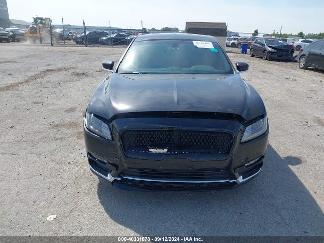 Lincoln Continental Livery 2017 1LN6L9HK9H5606337 Image 11