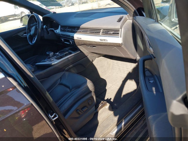 WA1LHAF71KD022174 Audi Q7 45 Premium/45 Se Premium