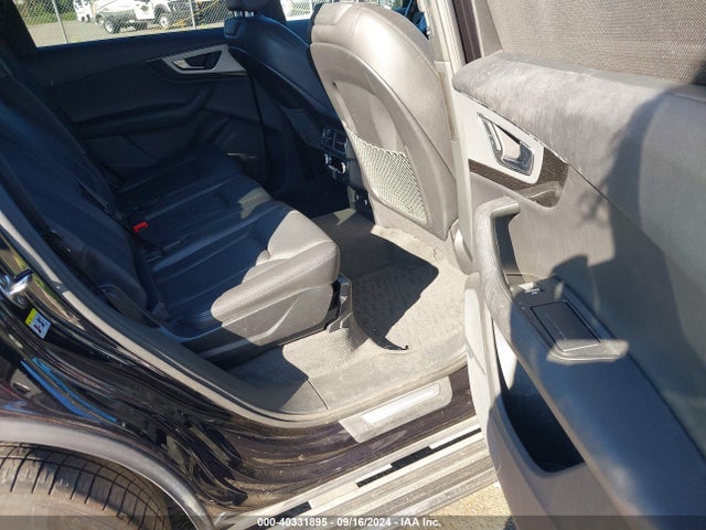 WA1LHAF71KD022174 Audi Q7 45 Premium/45 Se Premium